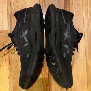 ASICS Gel Nimbus 24, Size 10.5